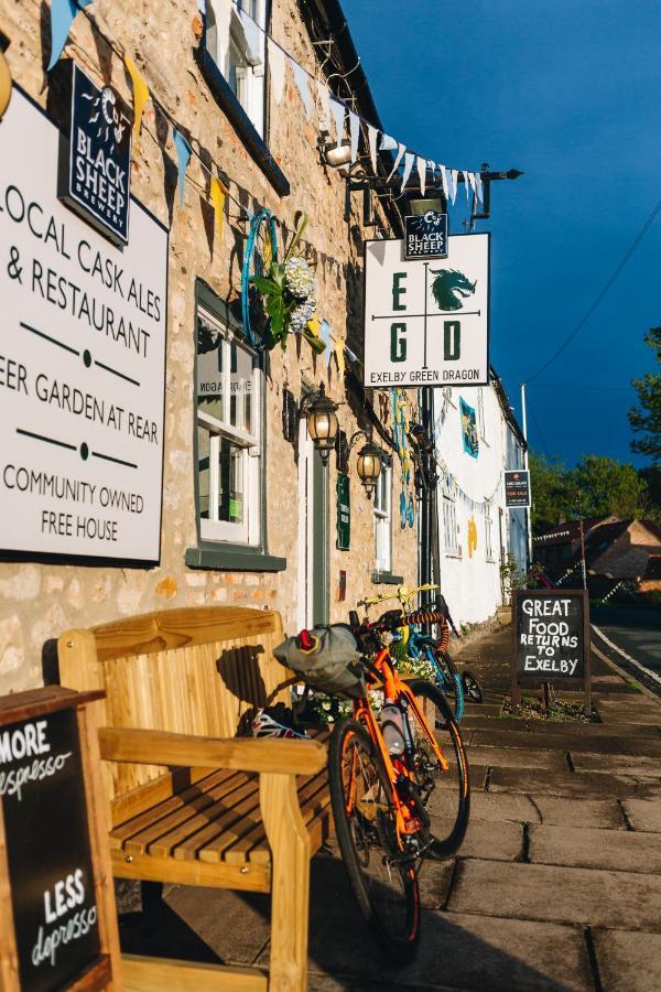 Exelby Green Dragon Leeming Bar Exterior foto